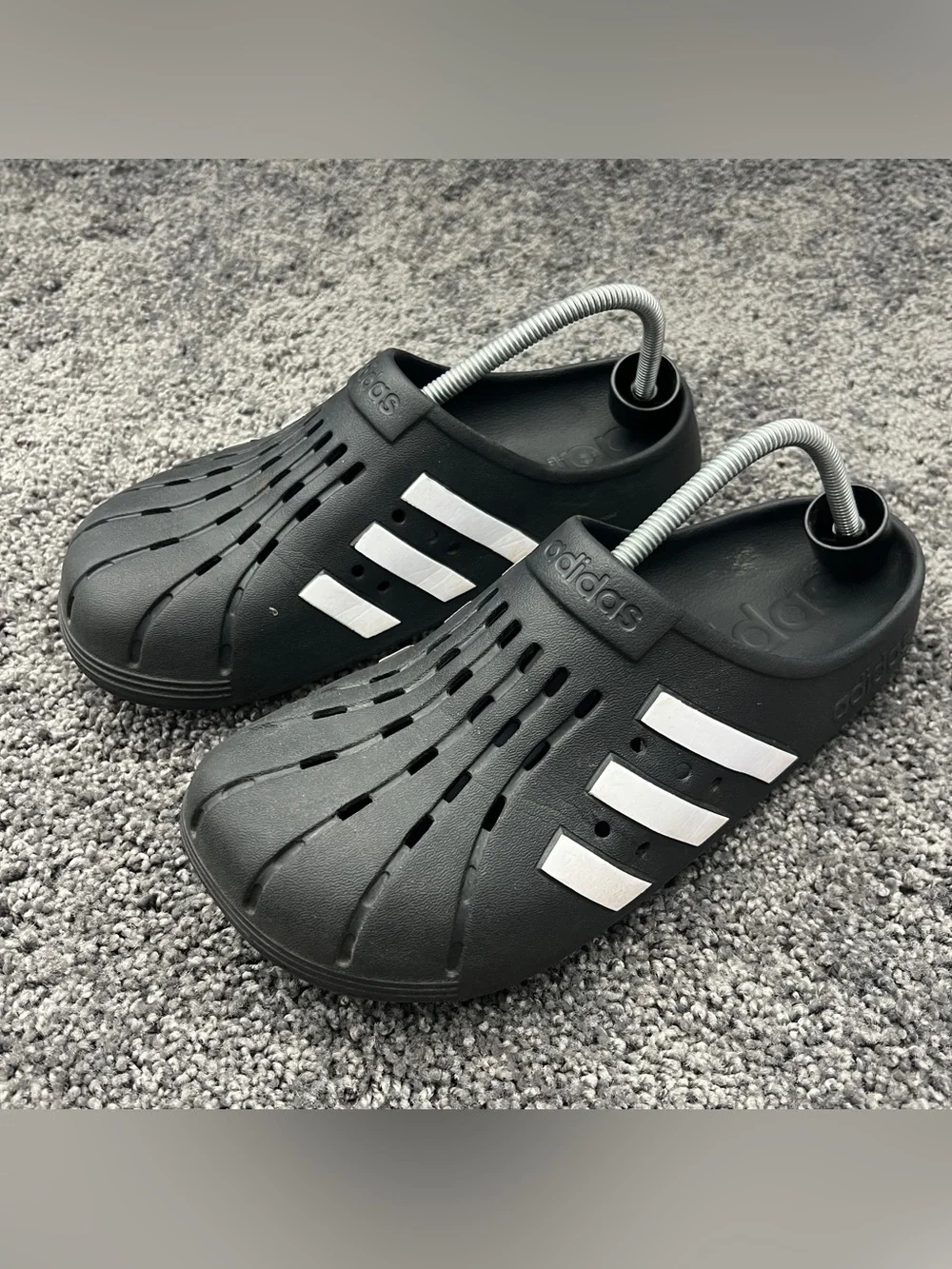 Adidas Adilette Clogs Men’s Size 10 Women’s Size 11 Black White Three Stripes